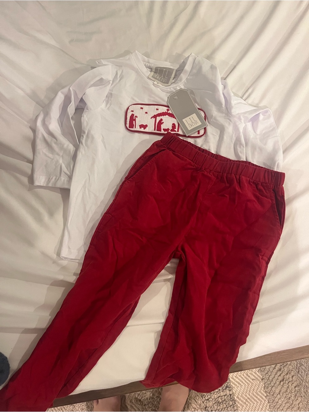 Kids Matching Set - White Top & Red Pants Christmas nativity outfit unisex